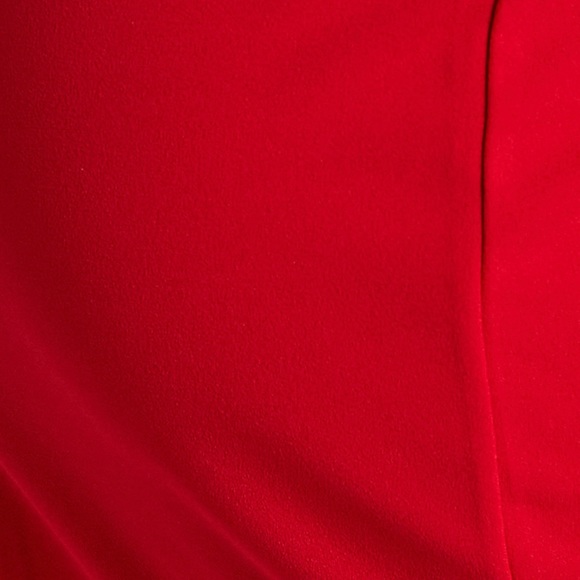 I GOT A FEELING MIDI DRESS - ONE SHOULDER SIDE SPLIT DRESS IN RED - Picture 5 of 7
